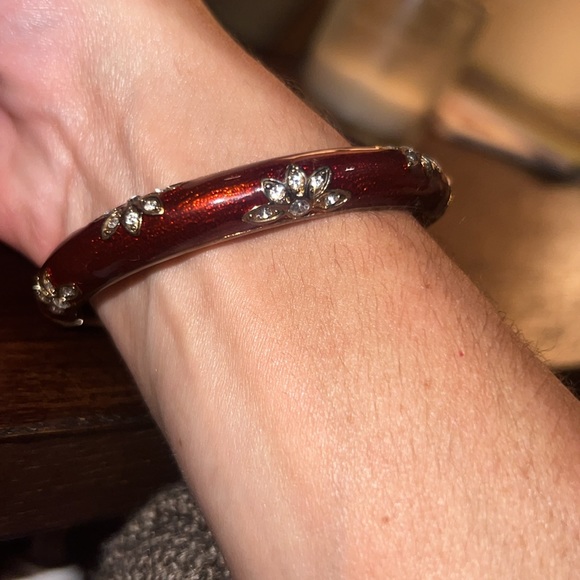 Rust red gold floral cuff metal bracelet bangle women’s fashion jewelry - Picture 9 of 13